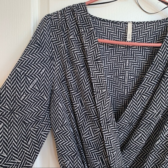 M Boutique Romper Black/White - Small - Picture 6 of 8